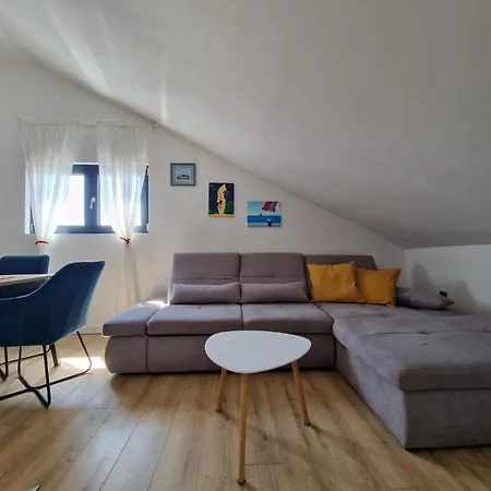 Frane Apartment