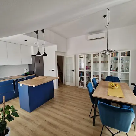 Frane Apartment Makarska